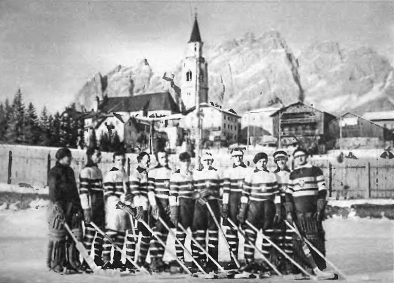 File:Polish ice hockey national team St. Moritz 1928.jpg