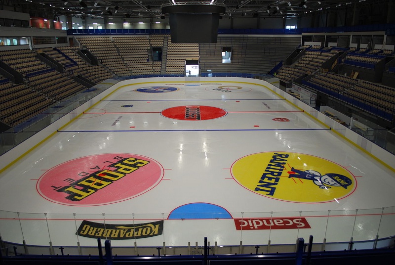 File:VIDAarena.jpg