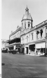 Wests Olympia 1928.jpeg