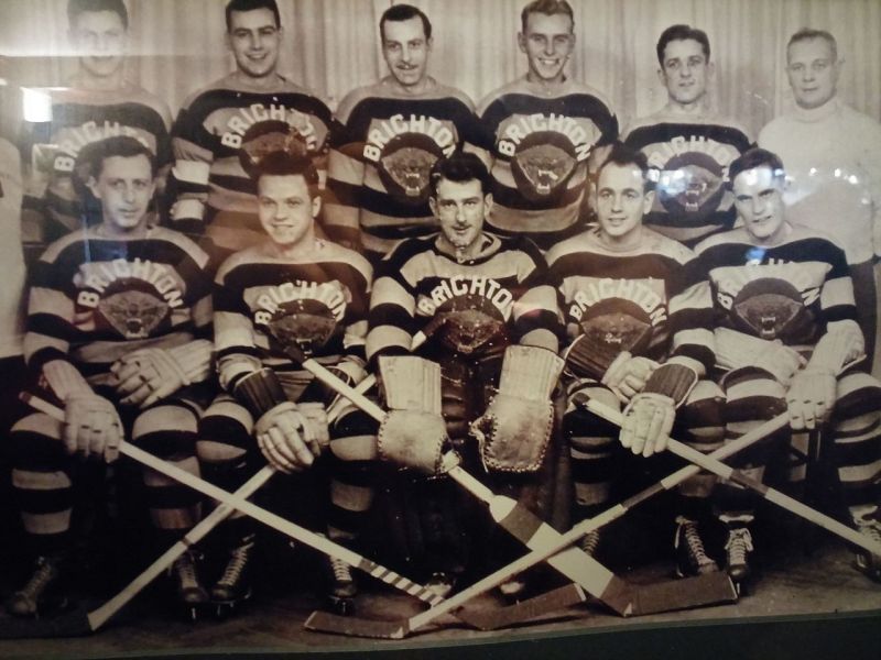 File:Brighton Tigers Ice Hockey Team.jpg